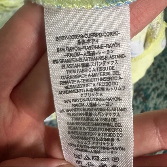 🌼 Free People Baja Babe Yellow Floral Cold Shoulder Flowy Top🌼 - Picture 12 of 12